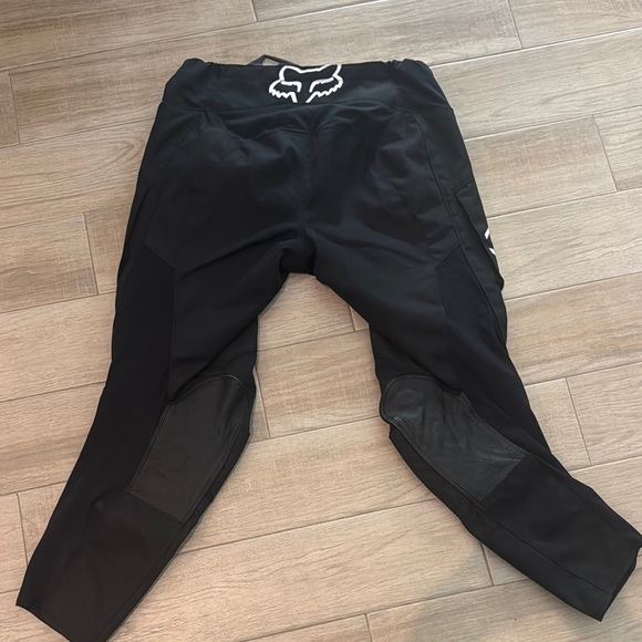 Fox Black and White Men's Motocross Pants and Jersey 38/L - Picture 6 of 7
